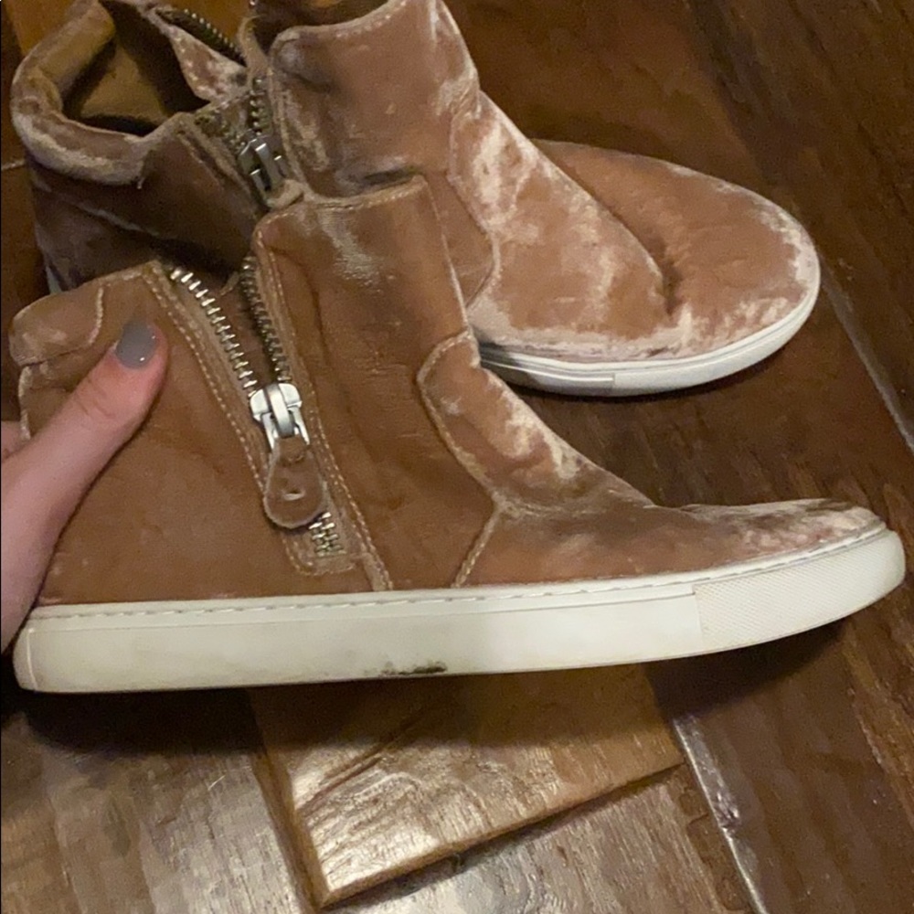 Sneakers pink Velvet material